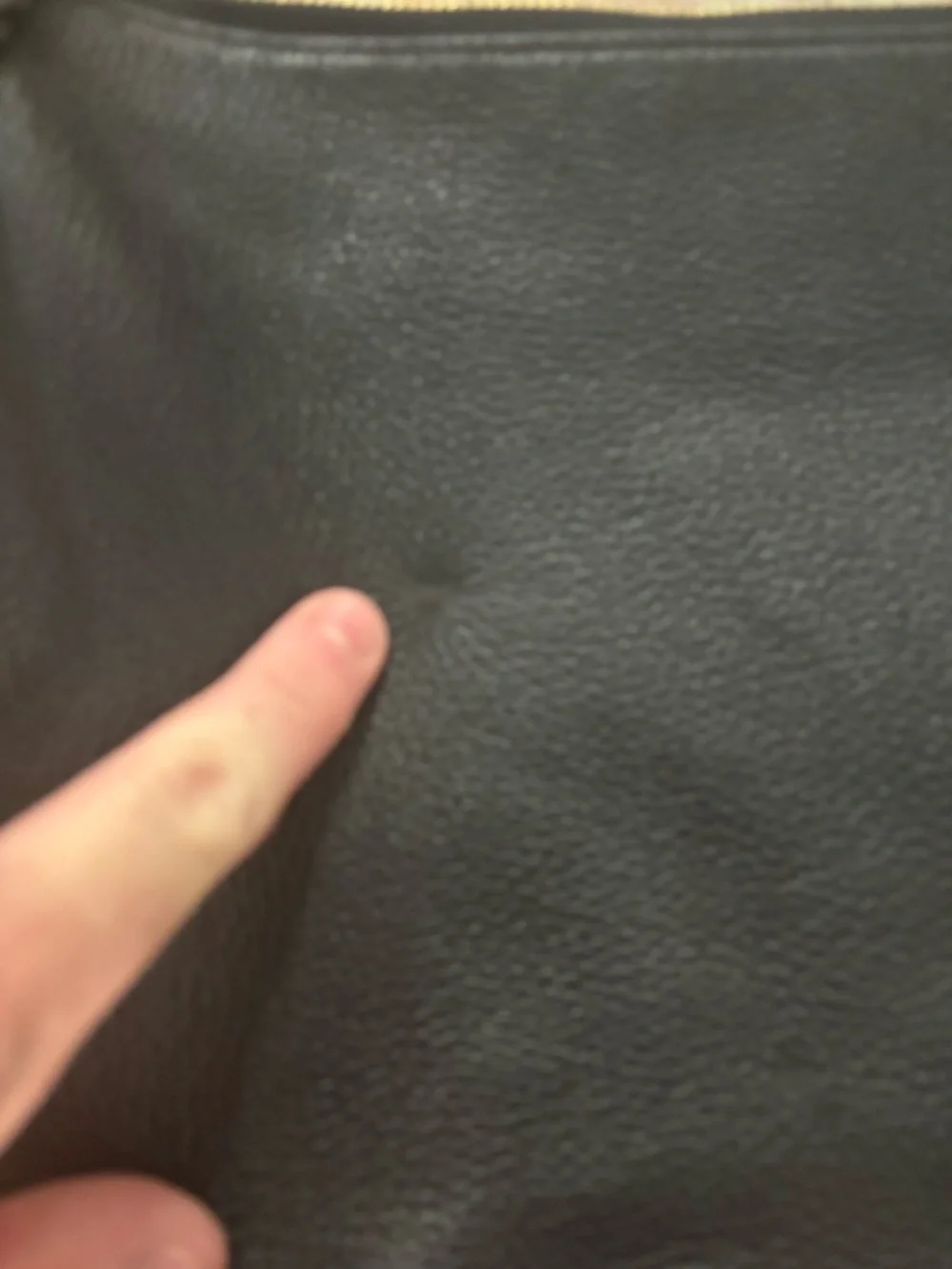 Coach Val Duffle Bag Black Carry Strap Authentic Pebble Black Leather Crossbody - Picture 6 of 8